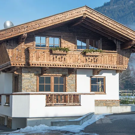 Stadlpoint לינה וארוחת בוקר 3*