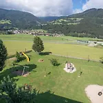 Stadlpoint Oda ve Kahvaltı 3*